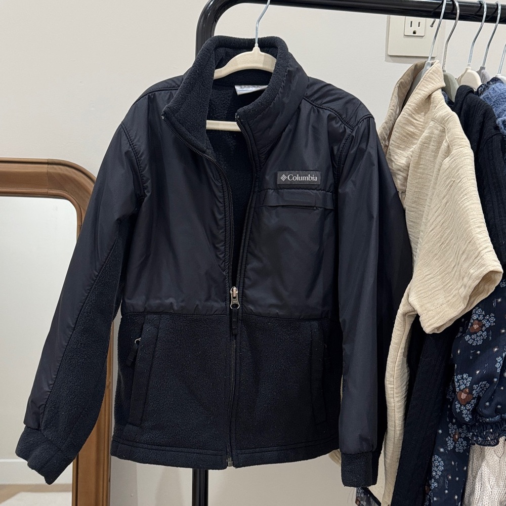 Columbia Kids Black Hybrid Puffer Jacket